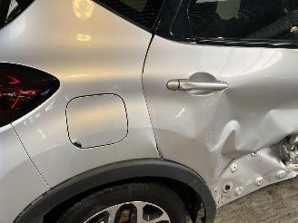 Renault Captur 1.2 TCe Bose 52.000 KM Automaat! picture 11