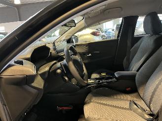 Peugeot 208 1.2 Hybrid 110 Allure 7500 NAP! picture 13