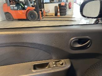 Renault Twingo 1.2 16V Collection NAP! picture 14