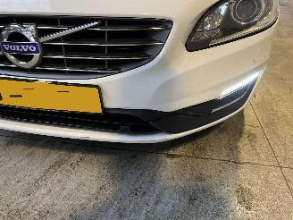 Volvo V-60 2.4 D5 Twin Engine Special Edition picture 9