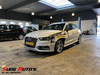 krockskadad bil auto Audi A3 1.4 e-tron PHEV Ambition Pro Line plus 2015/12