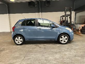 Toyota Yaris 1.3 VVTi Luna picture 6