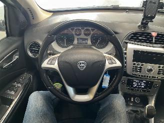 Lancia Delta 1.4 M.air Lounge picture 18