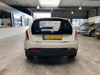 Lancia Delta 1.4 M.air Lounge picture 4