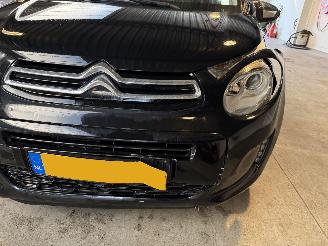 Citroën C1 1.0 VTi Shine picture 9