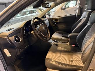 Toyota Auris 1.8 Hybrid Executive NAP! picture 14