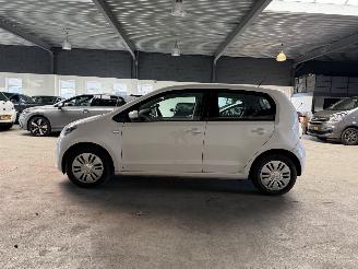 Volkswagen Up! 1.0 move up! BlueMotion NL NAP! picture 2