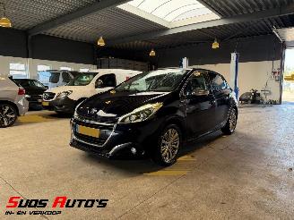 krockskadad bil auto Peugeot 208 1.2 PureTech Allure 2018/2