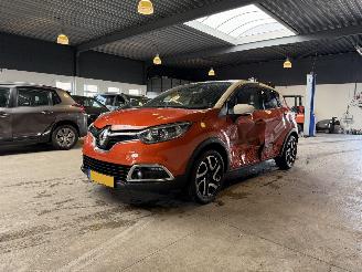 uszkodzony samochody osobowe Renault Captur 0.9 TCe Dynamique 2013/6