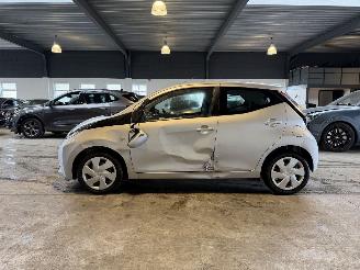 Toyota Aygo 1.0 VVT-i x-play Automaat! picture 2