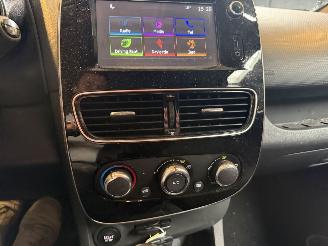 Renault Clio 0.9 TCe Limited picture 22