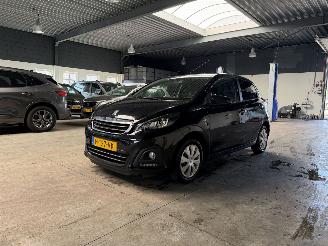 Vaurioauto  passenger cars Peugeot 108 1.0 VTi Active NL NAP! 2020/5