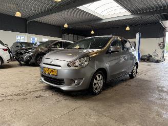 Schadeauto Mitsubishi Space-star 1.0 Bright 100.000 NAP! 2015/9