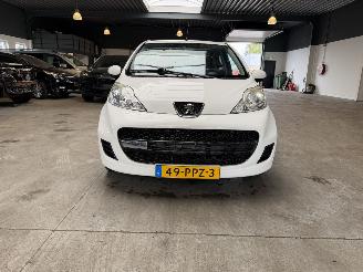 skadebil auto Peugeot 107 1.0-12V Millesim 200 2011/3
