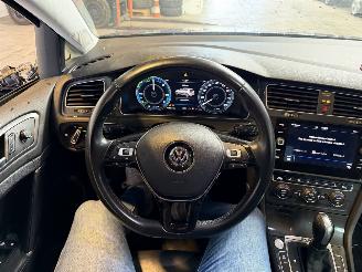 Volkswagen Golf E EDITION! 54.000 NAP! picture 16
