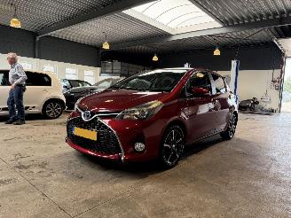 Schadeauto Toyota Yaris 1.5 Hybrid Volcano Edition 2017/1