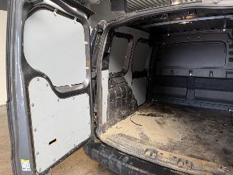 Volkswagen Caddy Cargo 2.0 TDI Economy Business picture 16