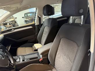 Volkswagen Passat 1.6 TDI BlueMotion picture 18