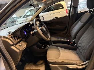 Opel Karl 1.0 120 Jaar Edition picture 16