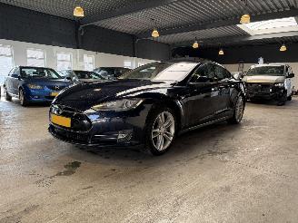 Vaurioauto  passenger cars Tesla Model S Model S 85 FREE SUPERCHARGE 2013/12