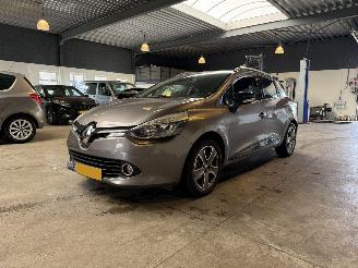 Schadeauto Renault Clio Estate 0.9 TCe Night&Day 2016/4
