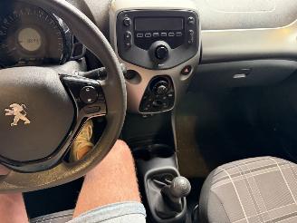 Peugeot 108 1.0 e-VTi Active picture 25