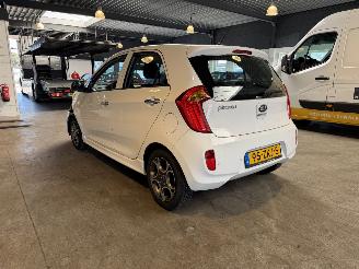 Kia Picanto 1.0 CVVT Design Edition NAP! picture 3