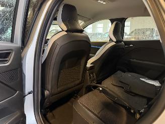 Renault Captur 1.6 E-Tech Plug-in Hybrid 160 Techno picture 11