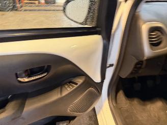 Toyota Aygo 1.0 VVT-i x-wave picture 22