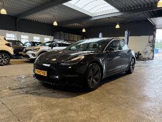 Schadeauto Tesla Model 3 Long Range Dual Motor AWD 2019/12