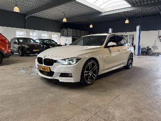 Schadeauto BMW 3-serie 320i M Sport NAP PANO! 2018/10