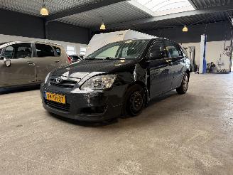 Vaurioauto  passenger cars Toyota Corolla 1.6 VVT-i Anniversary 2006/10
