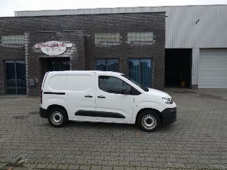 krockskadad bil bedrijf Citroën Berlingo 1.6 BlueHDI Club 2019/9