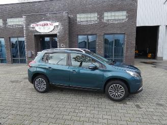  Peugeot 2008 1.2 PureT. Blue Lion 2018/1