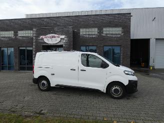skadebil bedrijf Opel Vivaro 2.0 CDTI L2H1 Edit. 3Persoons 2020/2