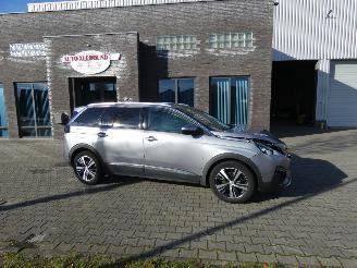 krockskadad bil auto Peugeot 5008 1.2 PureTech GT-Line 1ste eigenaar dealer onderhouden!!! 2020/1