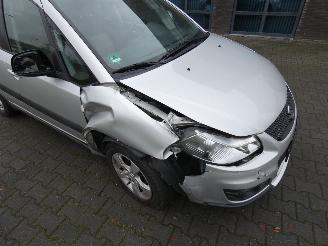 Suzuki SX4 1.6 Exclusive picture 25