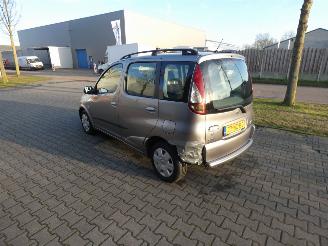 Toyota Yaris-verso Yaris Verso 1.3 VVT-i Sol picture 7