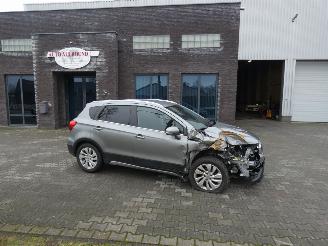 Schadeauto Suzuki S-Cross S-Cross 1.4 B.jet Select Smart Hybrid 2020/8