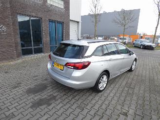 Opel Astra SPORTS TOURER 1.4 Edition Automaat picture 3