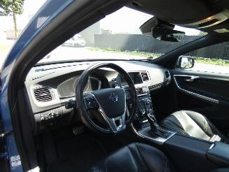 Volvo V-60 D6 Twin Engine R-Design picture 11