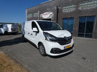 Renault Trafic 2.0 dCi T29 L2H1 Work picture 2