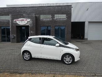 Avarii autoturisme Toyota Aygo 1.0 VVT-i x-pure 2015/11