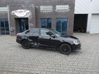 Schadeauto Volkswagen Jetta 1.2 TSI Trendline 2015/1