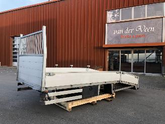 uszkodzony samochody ciężarowe Iveco Daily 40C18 2024/12