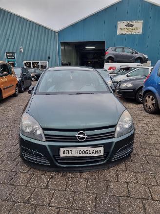 Sloopauto Opel Astra (L48) Hatchback 5-drs 1.6 16V Twinport (Z16XEP(Euro 4)) [77kW] 5-BAK 2004/1