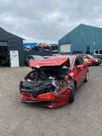 Autoverwertung Renault Clio IV Estate/Grandtour (7R) Combi 5-drs 0.9 Energy TCE 90 12V (H4B-408(H4B-B4)) [66kW] 2016/1