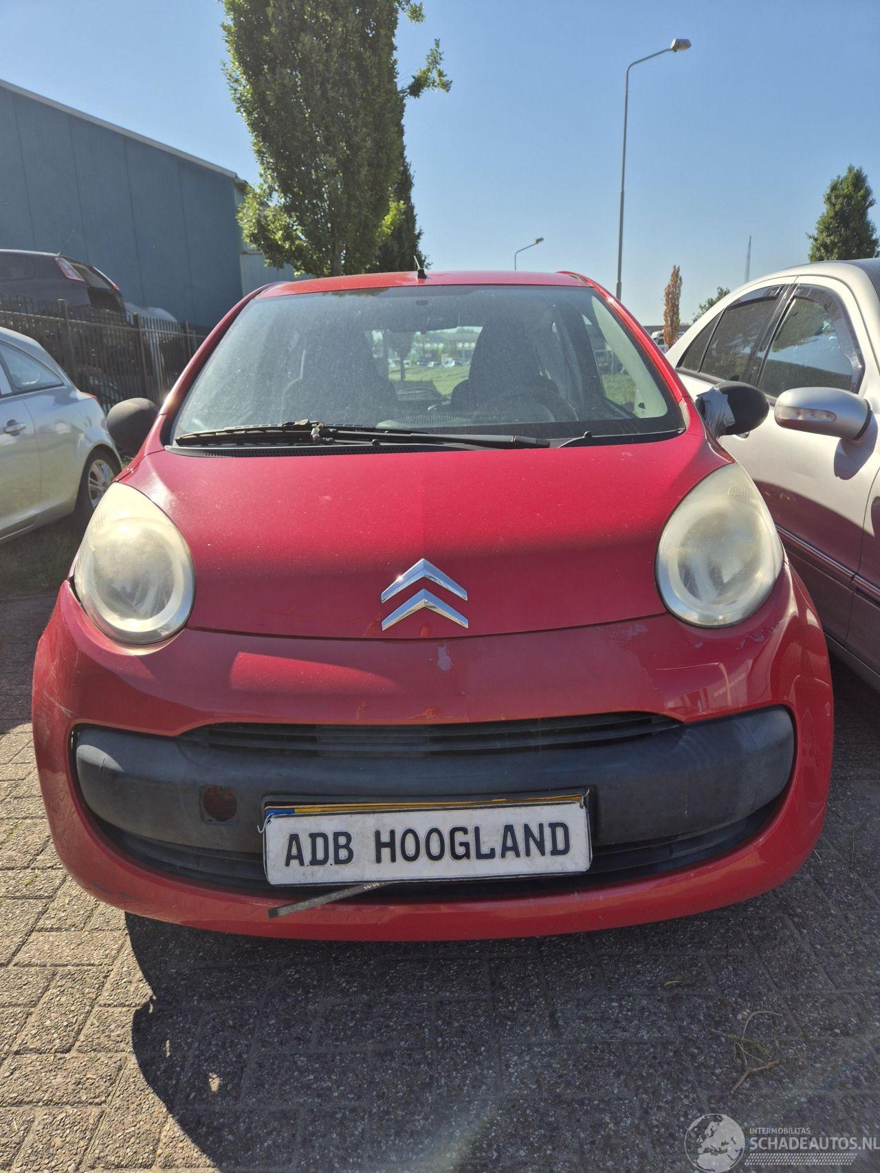 Citroën C1 Hatchback 1.0 12V (1KR-FE(CFB)) [50kW]