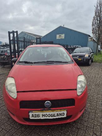 Démontage voiture Fiat Grande Punto (199) Hatchback 1.2 (199.A.4000(Euro 4)) [48kW] 5-BAK 2008/1