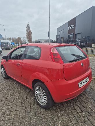 Fiat Grande Punto (199) Hatchback 1.2 (199.A.4000(Euro 4)) [48kW] 5-BAK picture 4